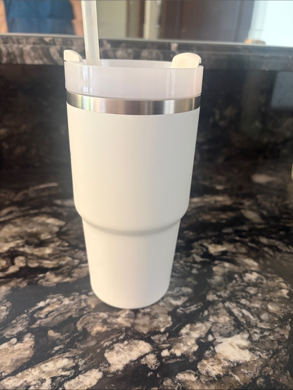Stanley White Travel Tumbler with Clear Straw - Picture 4 of 7